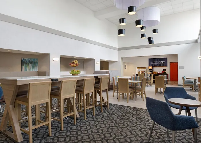Hampton Inn & Suites Wilkes-Barre